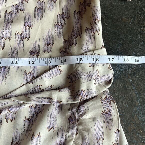 Molly Bracken WRAP MIDI DRESS IN LILAC size missing - Picture 13 of 13